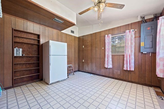 493 NE Shelby Extension, Madison, FL 32340