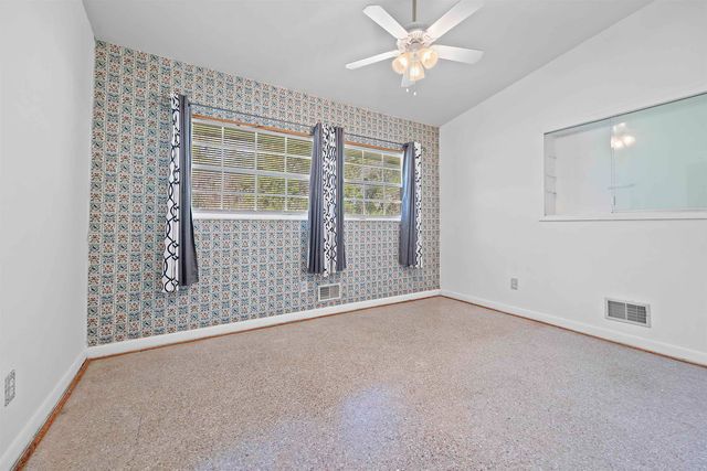 493 NE Shelby Extension, Madison, FL 32340