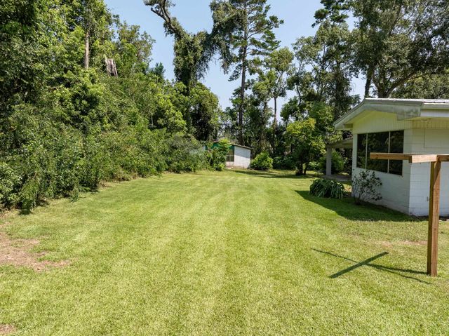 493 NE Shelby Extension, Madison, FL 32340