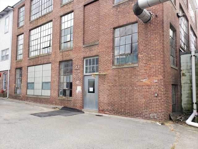 28 Draper 25A, Canton, MA 02120
