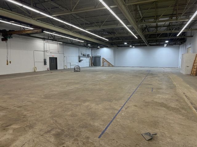 28 Draper 25A, Canton, MA 02120