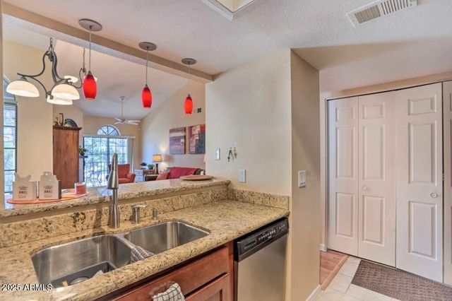 11011 N 92nd Street 2077, Scottsdale, AZ 85260