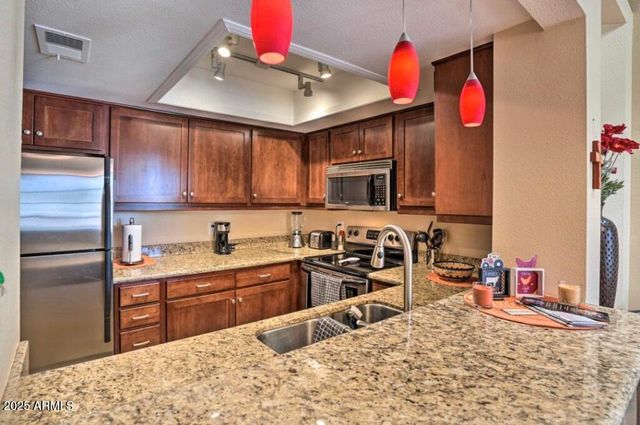 11011 N 92nd Street 2077, Scottsdale, AZ 85260