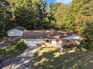 383 E 1050 N, Chesterton, IN 46304