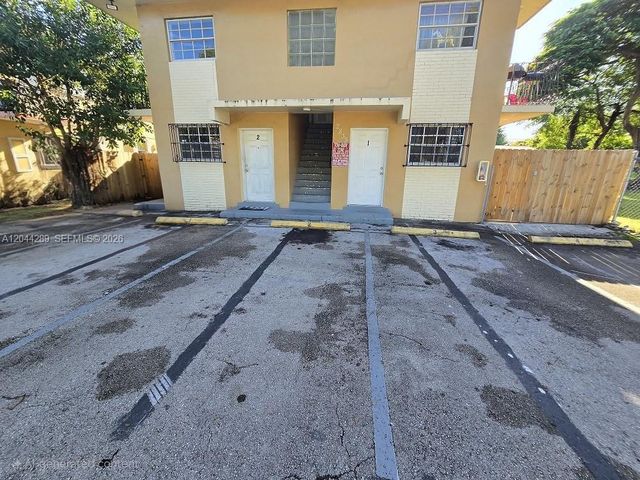 2835 NW 22nd Avenue, Miami, FL 33142