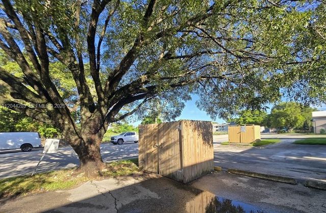 2835 NW 22nd Avenue, Miami, FL 33142