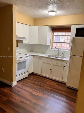 2835 NW 22nd Avenue, Miami, FL 33142