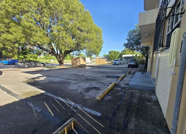 2835 NW 22nd Avenue, Miami, FL 33142