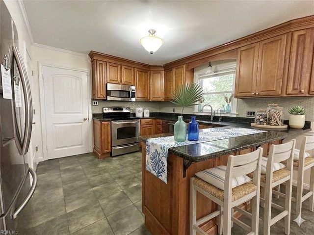 104 Windsor RD, Portsmouth, VA 23701