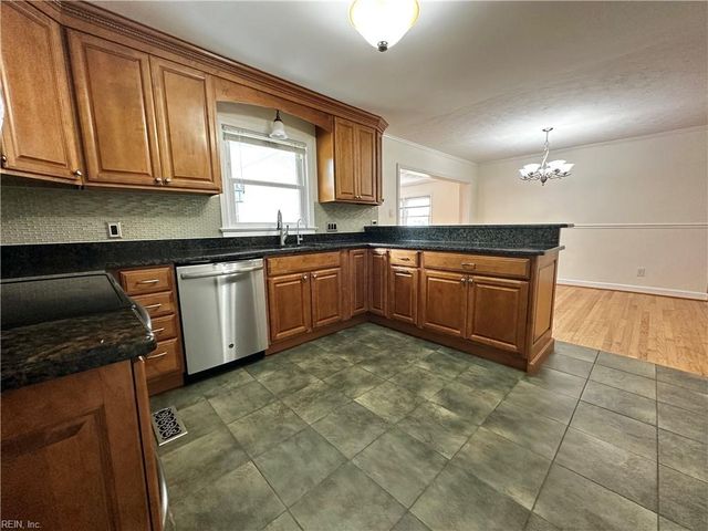104 Windsor RD, Portsmouth, VA 23701