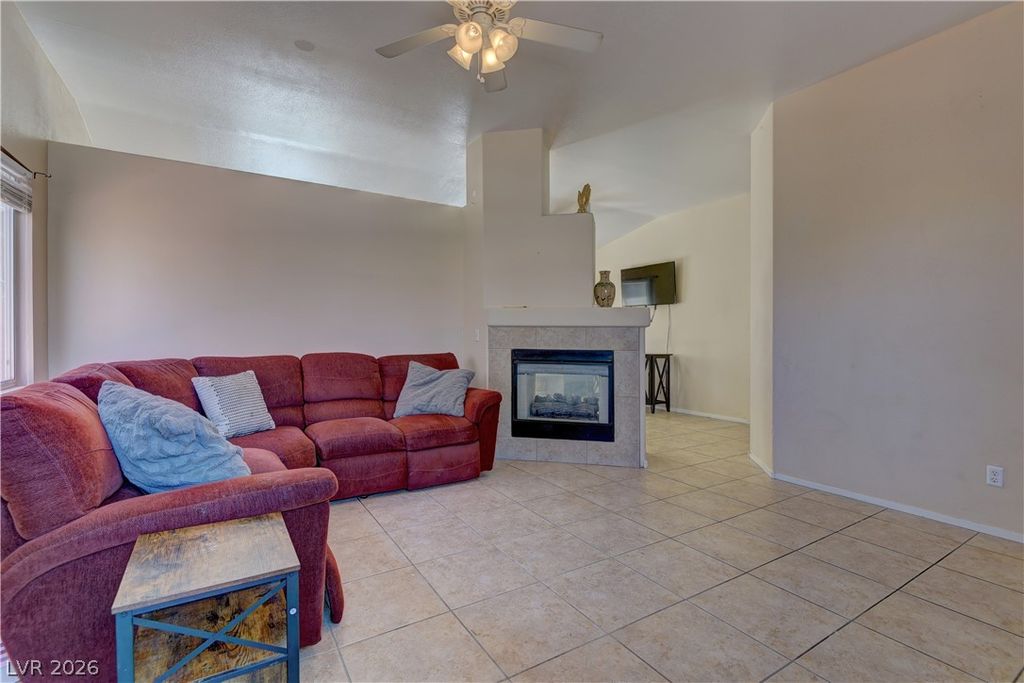1263 Shimmering Glen Avenue, Henderson, NV 89014 — photo 5