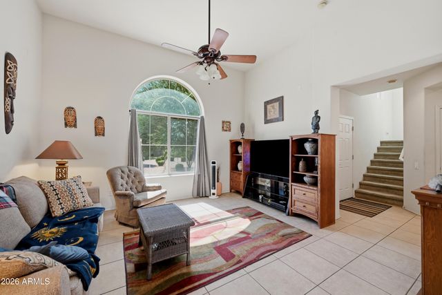 8429 W VERNON Avenue, Phoenix, AZ 85037