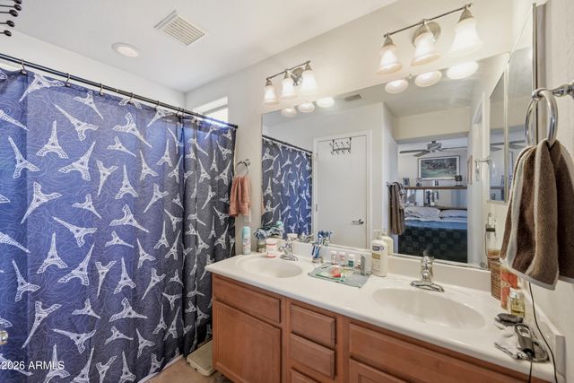 8429 W VERNON Avenue, Phoenix, AZ 85037