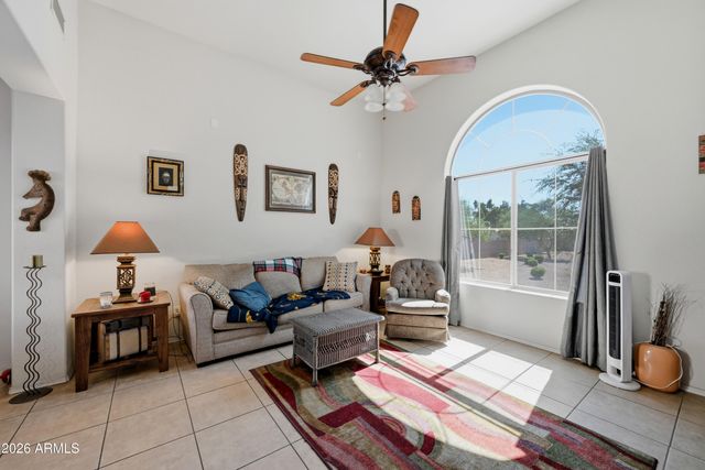 8429 W VERNON Avenue, Phoenix, AZ 85037