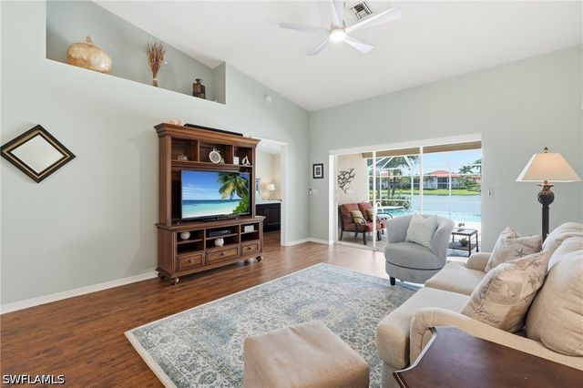 6513 Castlelawn PL, Naples, FL 34113