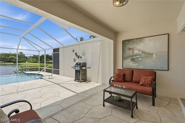 6513 Castlelawn PL, Naples, FL 34113