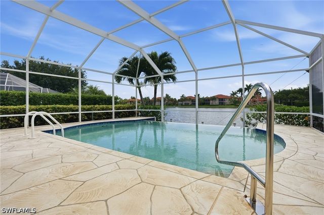 6513 Castlelawn PL, Naples, FL 34113