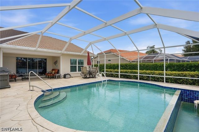 6513 Castlelawn PL, Naples, FL 34113