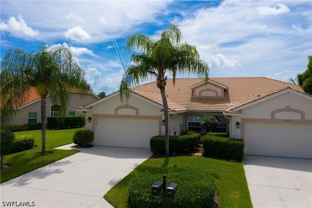 6513 Castlelawn PL, Naples, FL 34113