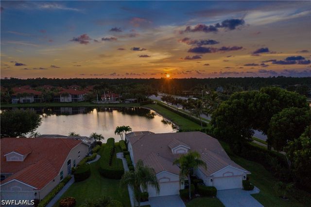 6513 Castlelawn PL, Naples, FL 34113
