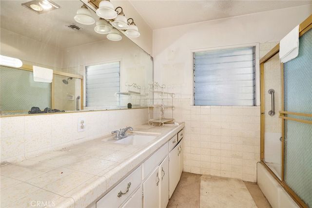 2621 Silver Ridge, Los Angeles, CA 90039