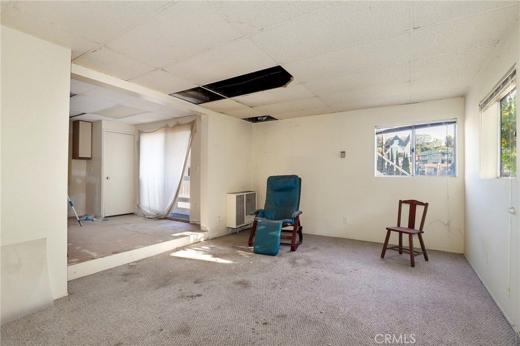 Image 20 of property listing at 2621 Silver Ridge, Los Angeles, CA 90039