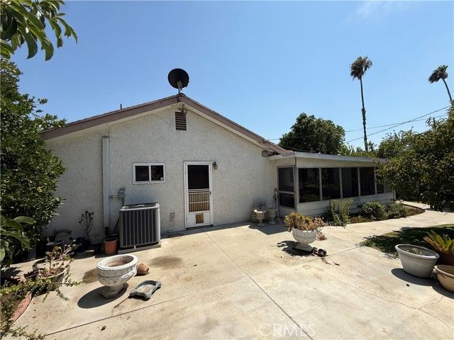 4271 Hines Avenue, Riverside, CA 92505