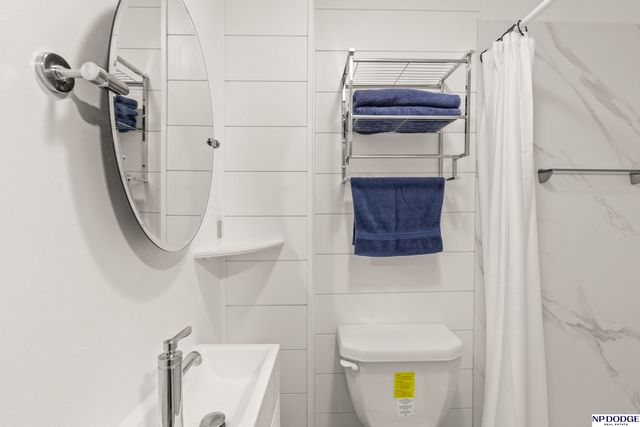 7215 S 81st Street, La Vista, NE 68128