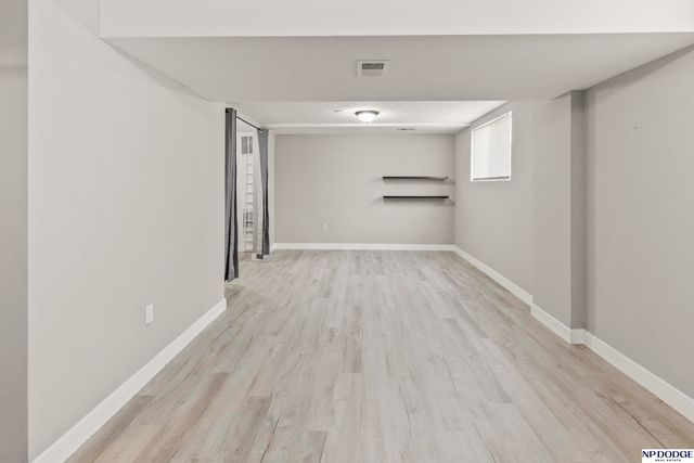 7215 S 81st Street, La Vista, NE 68128