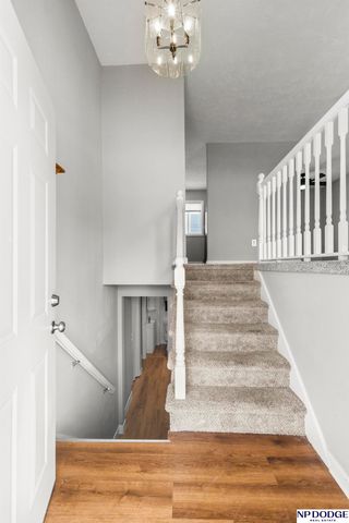 7215 S 81st Street, La Vista, NE 68128