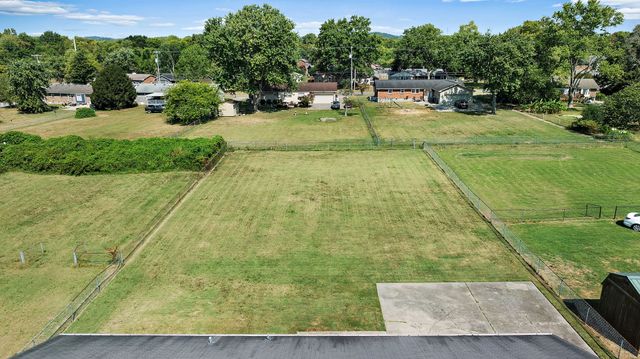 125 Scotch St, Hendersonville, TN 37075