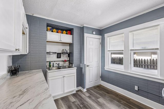 1726 4th Street E, Saint Paul, MN 55106