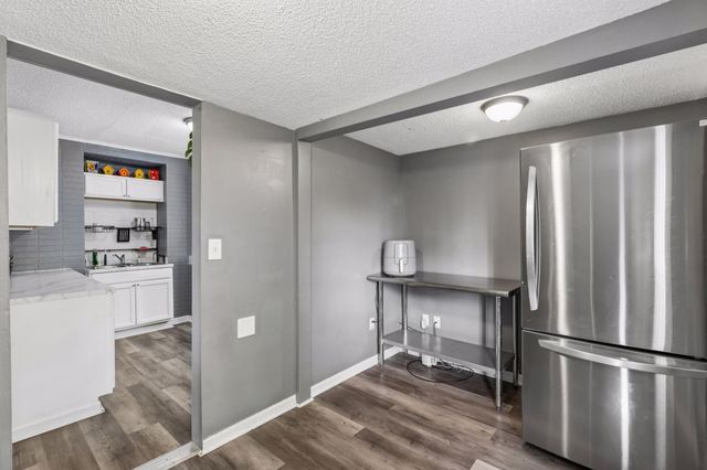 1726 4th Street E, Saint Paul, MN 55106