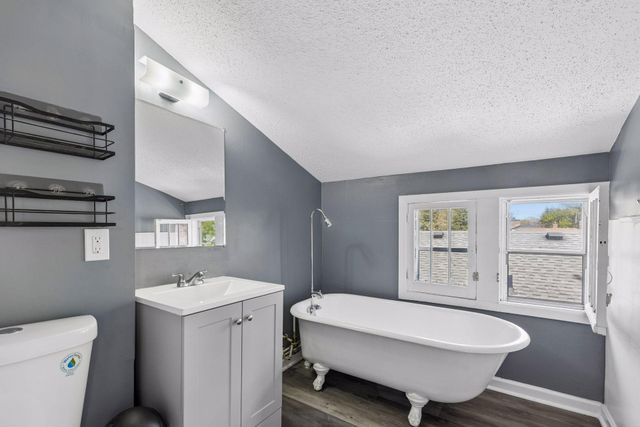 1726 4th Street E, Saint Paul, MN 55106