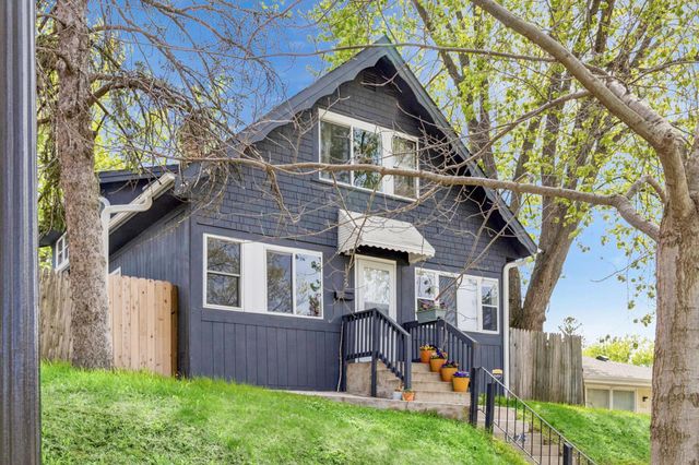 1726 4th Street E, Saint Paul, MN 55106