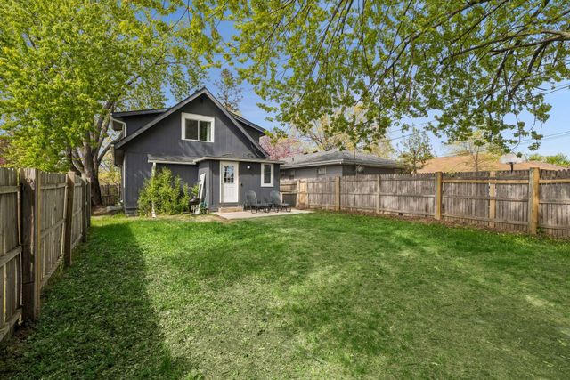 1726 4th Street E, Saint Paul, MN 55106
