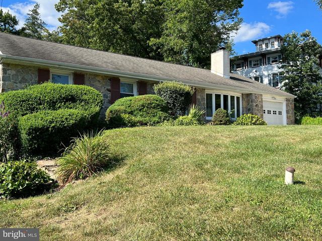 319 MEETINGHOUSE LN, Media, PA 19063