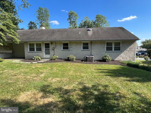 319 MEETINGHOUSE LN, Media, PA 19063