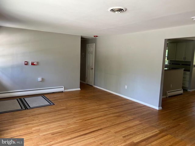 319 MEETINGHOUSE LN, Media, PA 19063