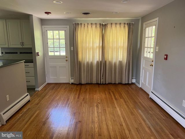 319 MEETINGHOUSE LN, Media, PA 19063