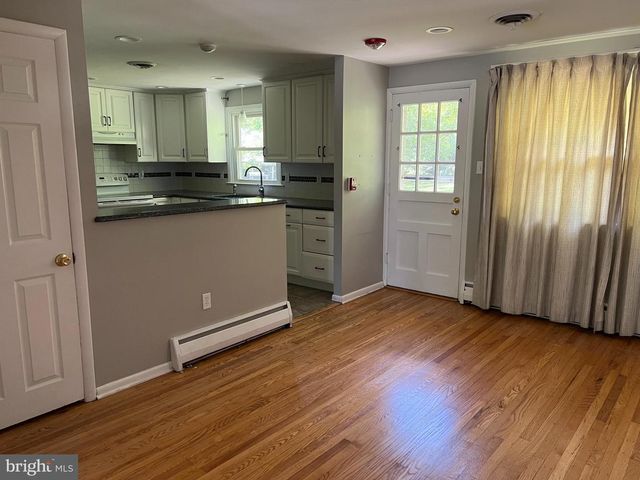 319 MEETINGHOUSE LN, Media, PA 19063