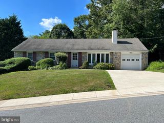 319 MEETINGHOUSE LN, Media, PA 19063