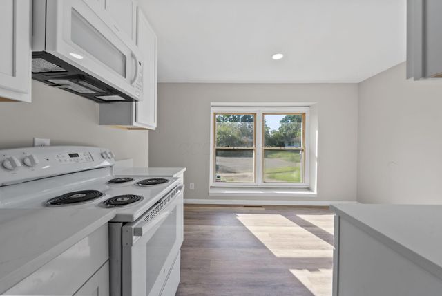 1576 Koebel Road, Columbus, OH 43207