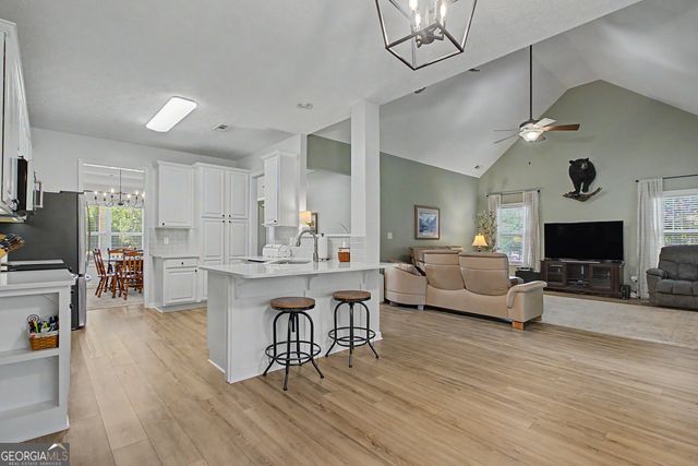118 Willow Bend Cir, Senoia, GA 30276