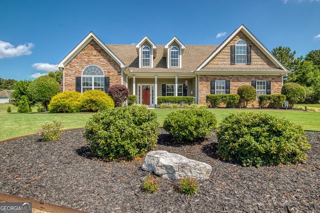 118 Willow Bend Cir, Senoia, GA 30276