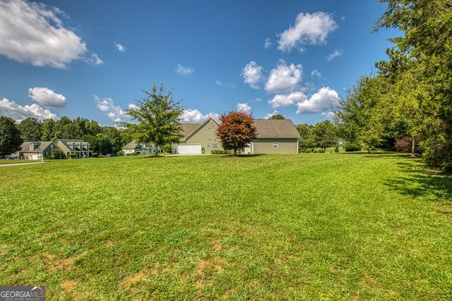 118 Willow Bend Cir, Senoia, GA 30276