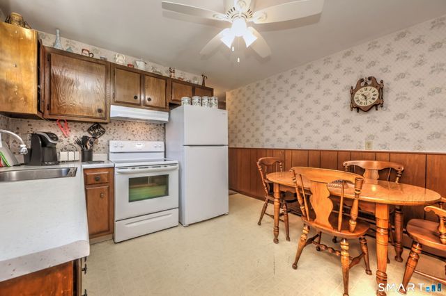 212 Swain Avenue, Meriden, CT 06450