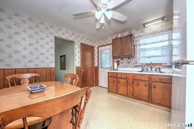 212 Swain Avenue, Meriden, CT 06450