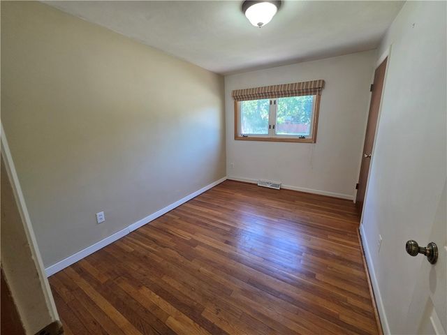 1 Hopkins Court, Coventry, RI 02816