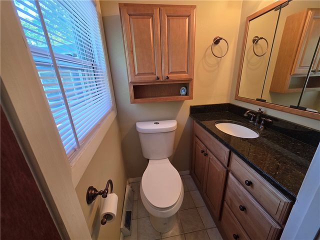 1 Hopkins Court, Coventry, RI 02816